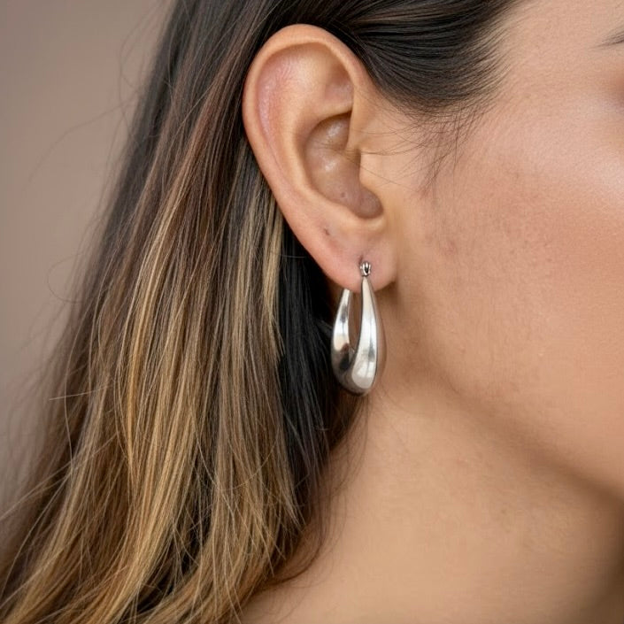 Oval Hollow Earrings (Silver)