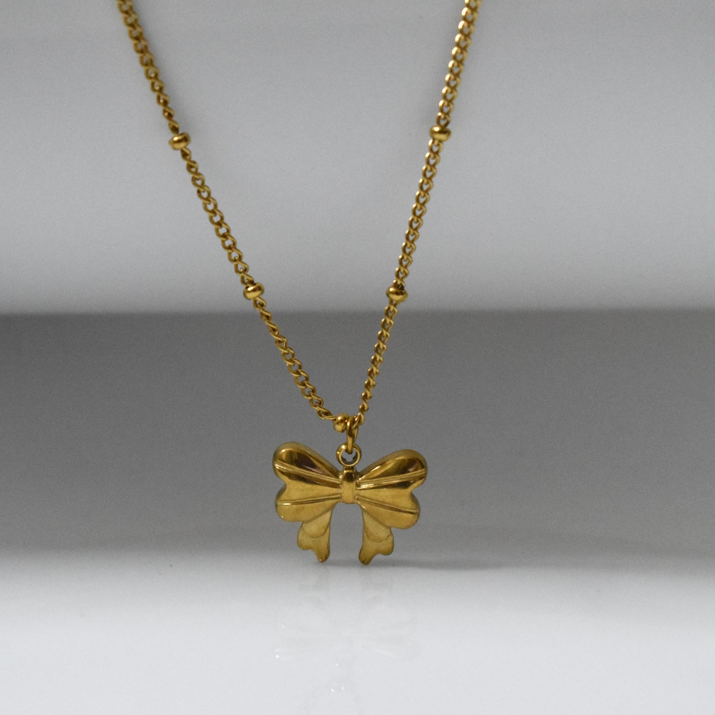 Bow Necklace