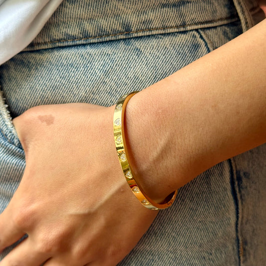 Heart Studded Gold Bangle